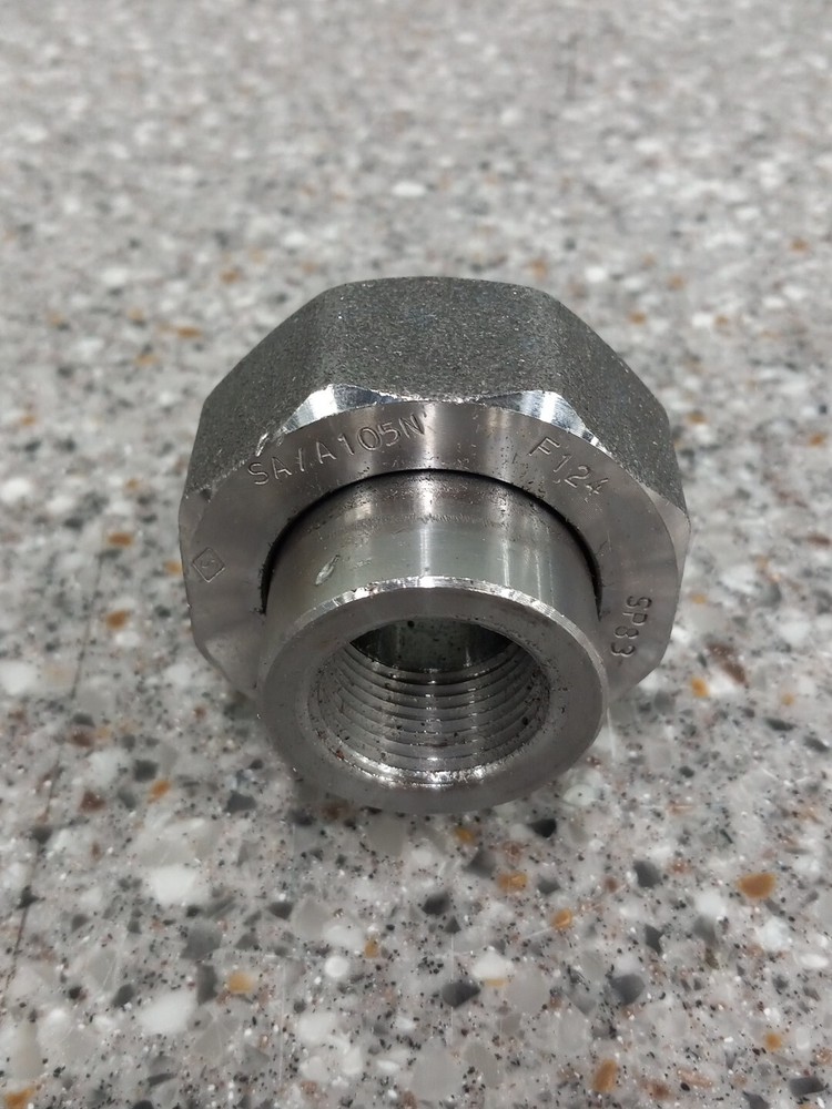 (QTY 1) Union Pipe Coupling Threaded End 3M SA/A105N E049 SP83 1/2"