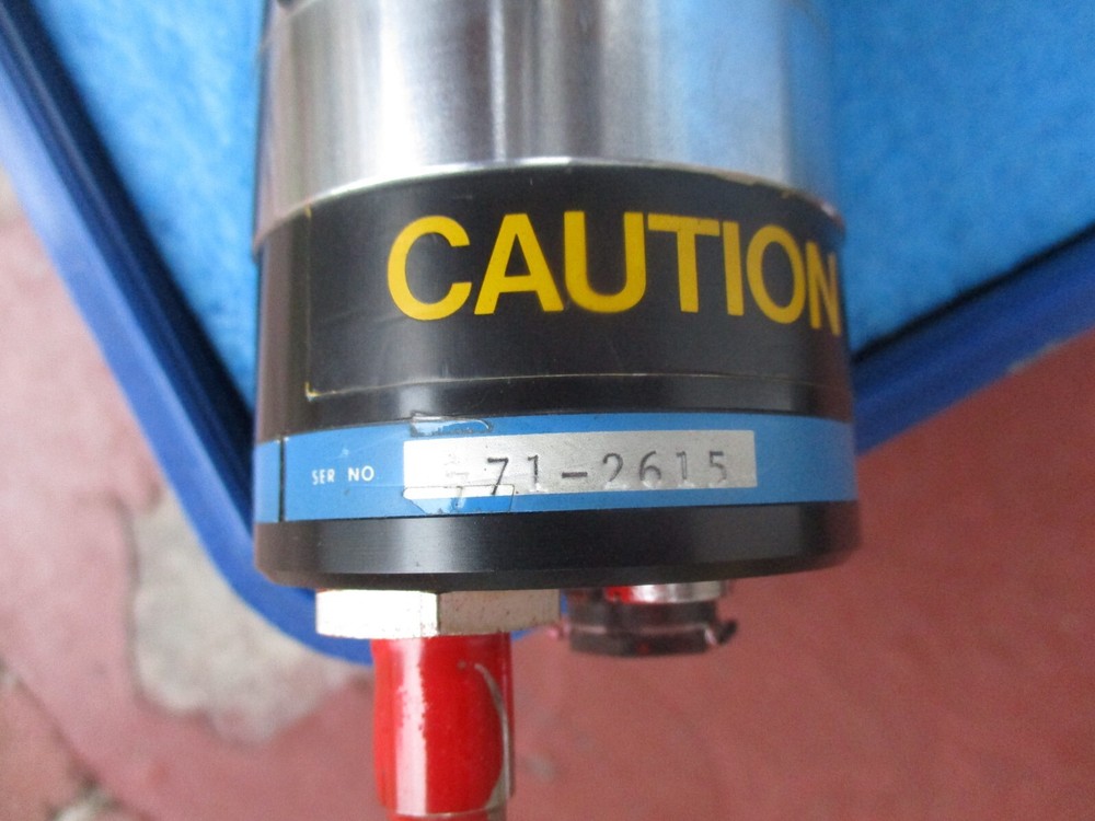 WORKS GOOD CUBIC PRECISION 71-2615 LASER WITH CASE