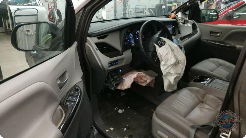 Used A/C Selector Switch fits: 2017 Toyota Sienna automatic temperature control
