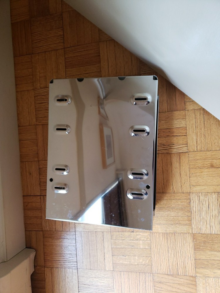 San Jamar Paper Towel Dispenser...Excellent Condition