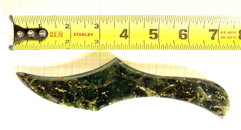 Gemstone knife for art display (Bowenite & Magnetite)