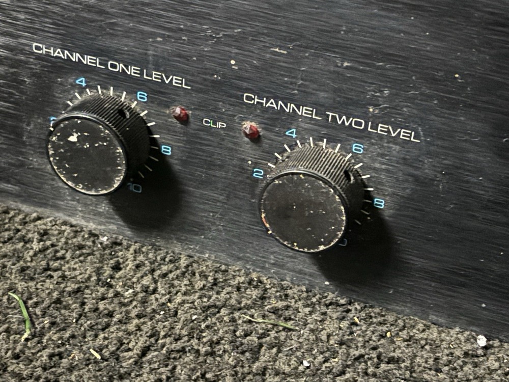 AB Systems Precedent Series 900 Power Amplifier UNTESTED POWERS ON AS-IS