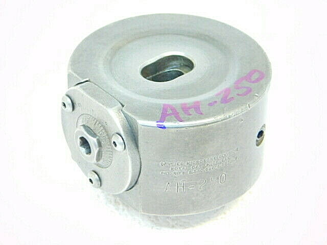 USED DEVLIEG MICROBORE ADJUSTABLE BORING HEAD AH-250