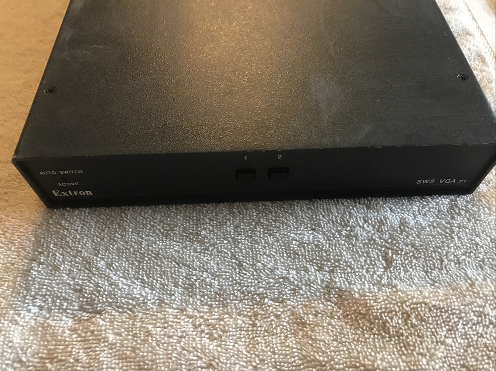 Extron SW2 VGA Xi Mac Auto Switch Pre-Owned