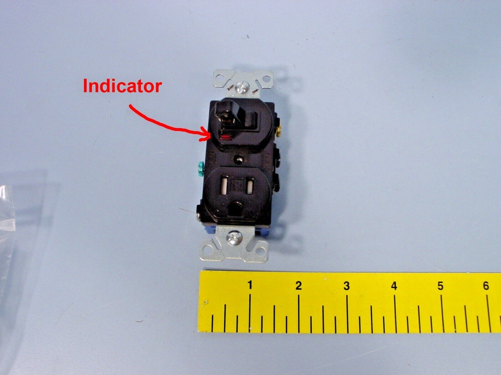 *Diversitech ED5225 TOGGLE SWITCH & RECEPTACLE with Indicator, 15 A