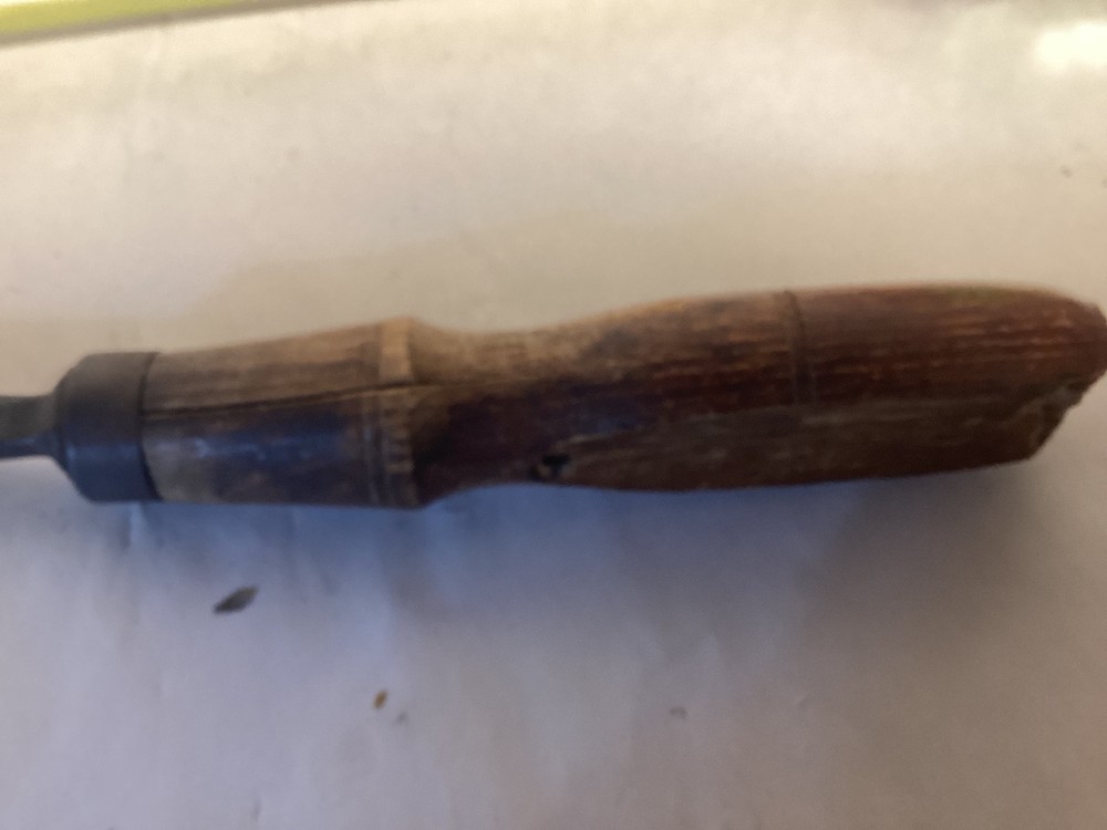 Vintage Moulson Bros. 2" chisel