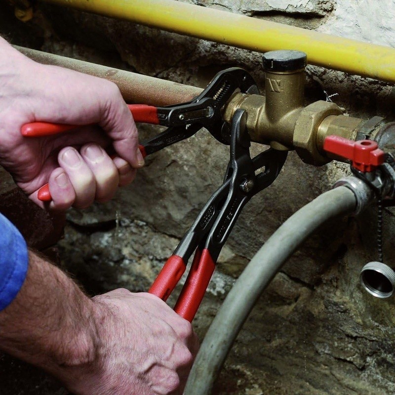 Precision Tools Durable Service Field Performance Power Grip Red Handle 1.2lbs