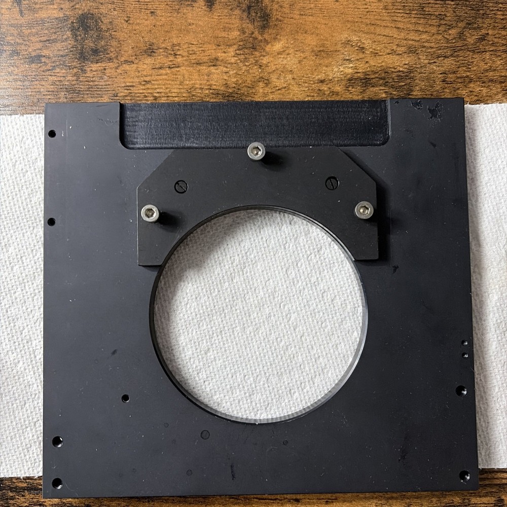 Leica dark phase condenser with stage from a DM6000M microscope