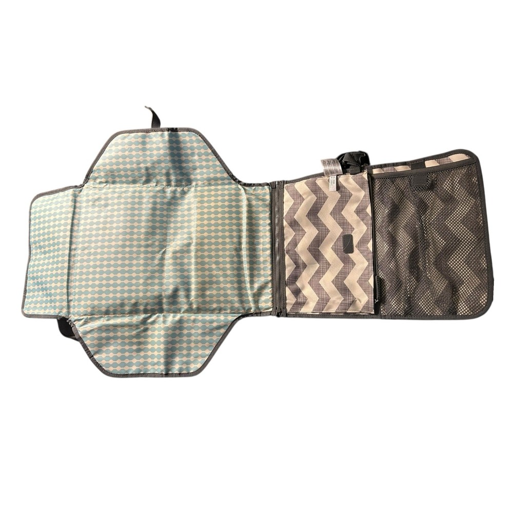 Skip Hop Portable Baby Changing Pad, Pronto, Chevron Pattern