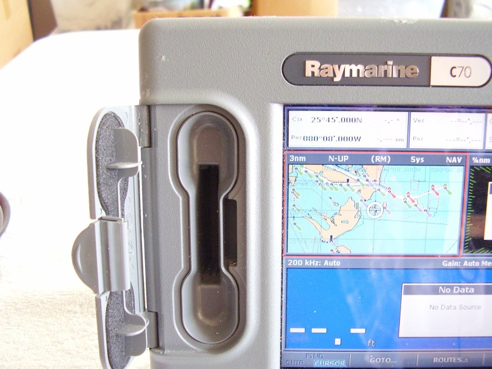 Raymarine C70 Chartplotter Fishfinder Multifunction Display