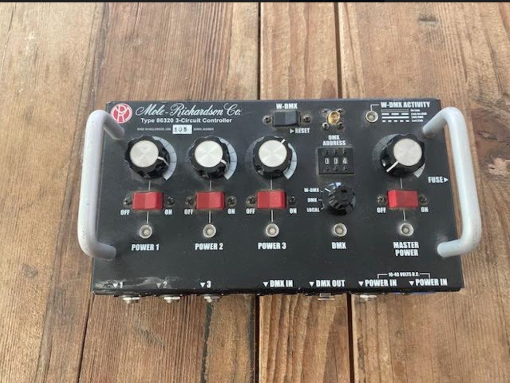 Mole Richardson Type 86320 3-Circuit Controller