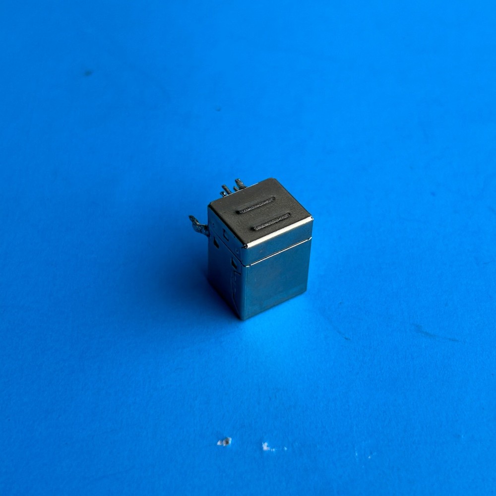 [FRS] Native Instruments MASCHINE MKI Used Part: USB Input/Output Socket