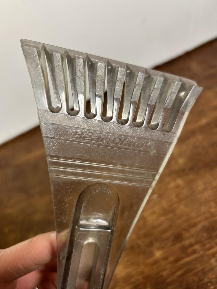 Vintage 1970s 80s Ice Scraper "Bear Claw" 10x4"