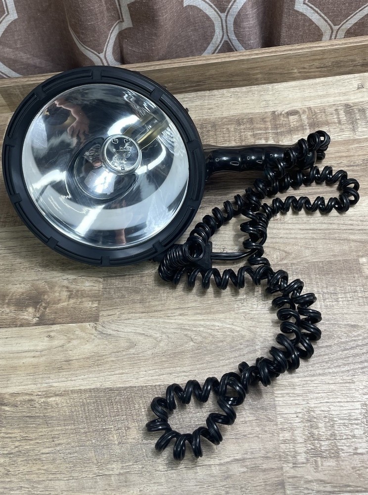 Coleman Model 5362 Halogen Spotlight w/ 12V Lighter Plug - 800,000 Candlepower