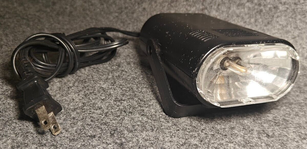Compact Luma Strobe Light Model 1826 Black Plug-In Spotlight – Preowned