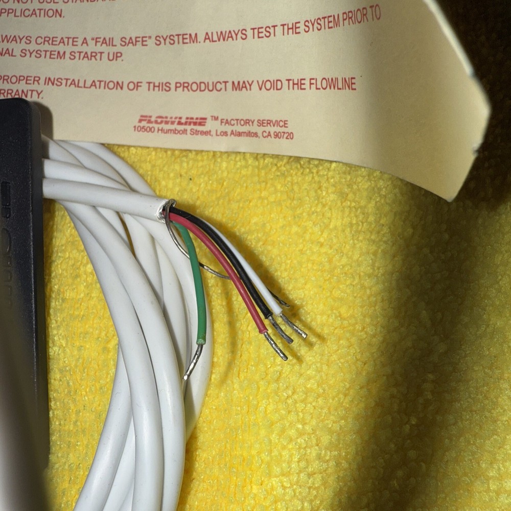 FLOWLINE LP50-1005 (No Box) SwitchTek Non-Intrusive Capacitance Level Switch