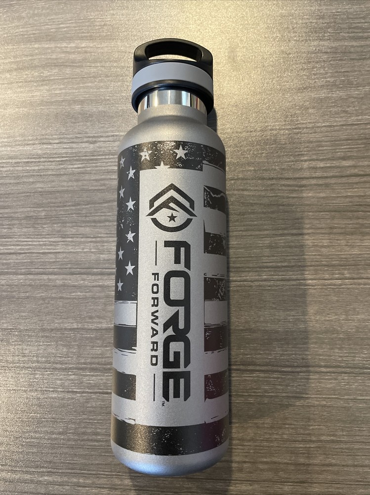 FORGE FORWARD Tundra 20 oz. Bottle. Grey