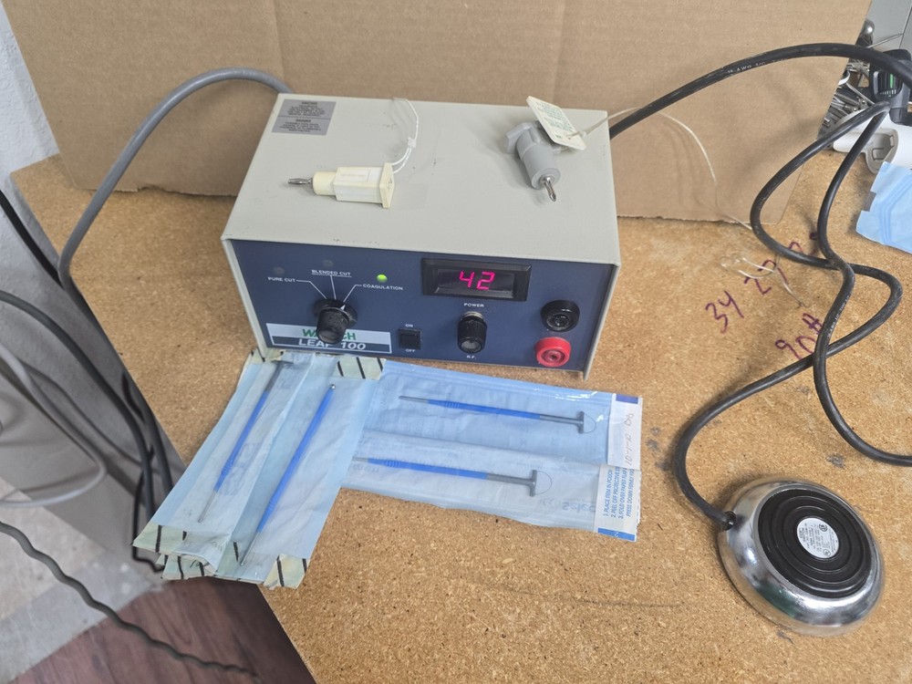 Wallach LEAP 100 electrosurgical system pictured working w footswitch
