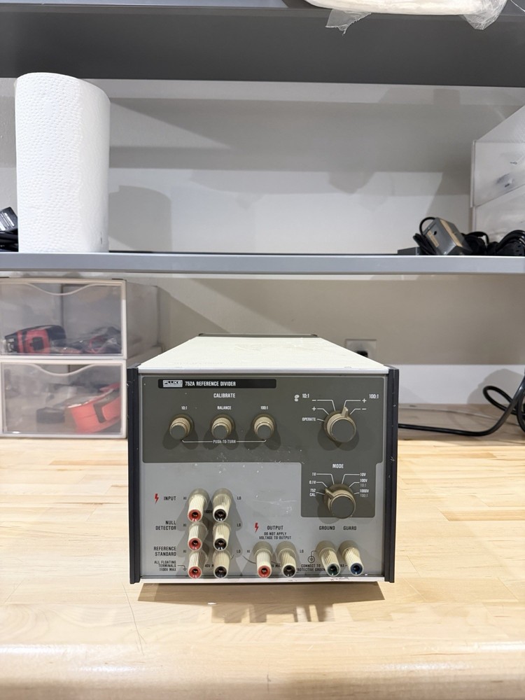 FLUKE 752A REFERENCE DIVIDER (TESTED) FREE SHIPPING