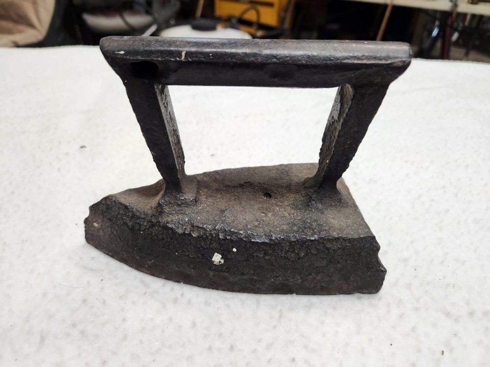 Antique Cast Iron Flat Iron