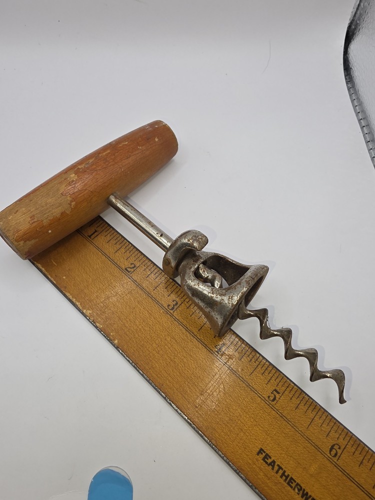 Vintage Williamson's Wine Bottle Power Corkscrew