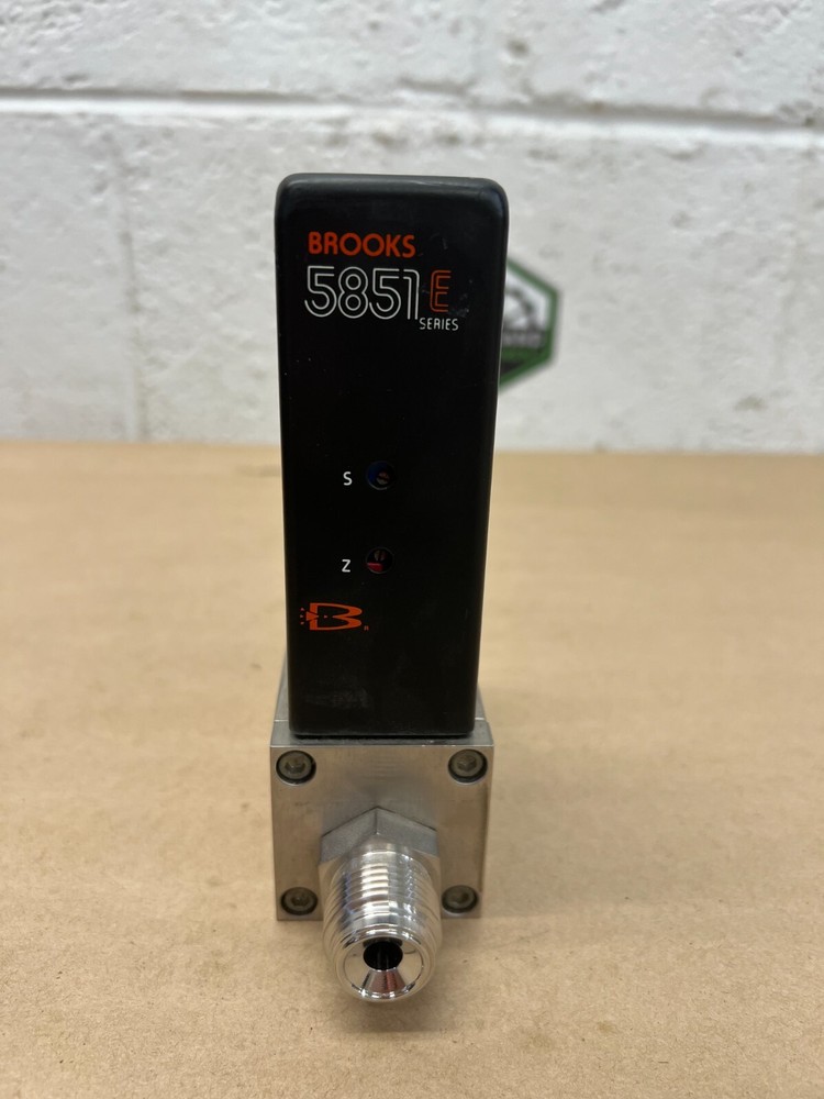 Brooks 5851E Mass Flow Controller, 100 SLPM, Oxygen, MOD: 5851E - SERVICE