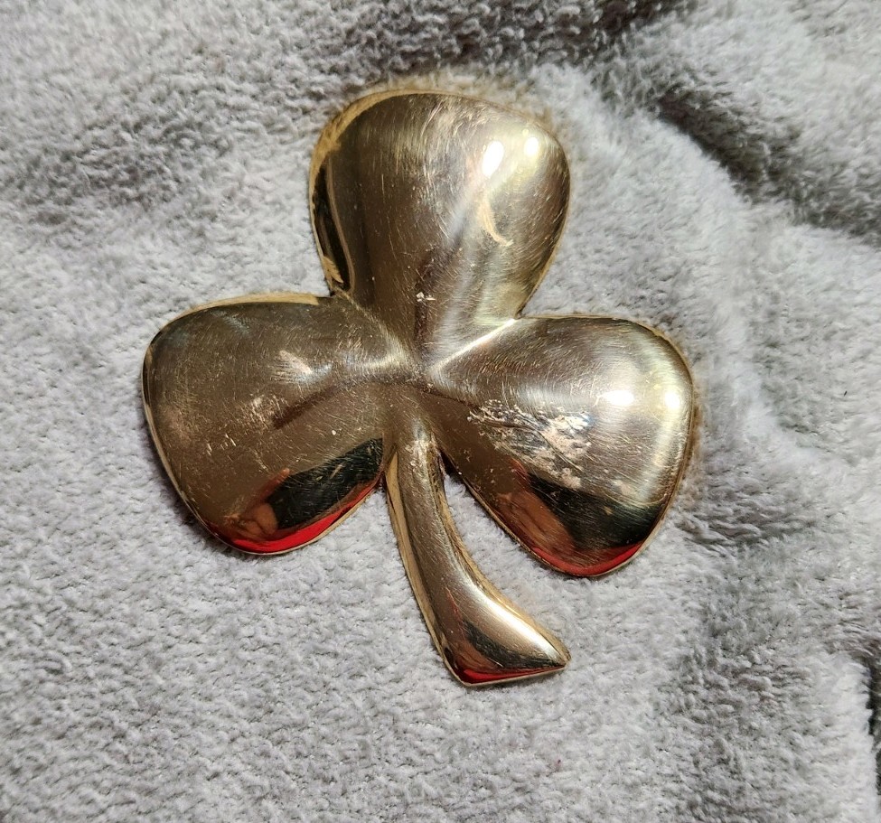 Brass Clover 4 Inches Wall Hanger