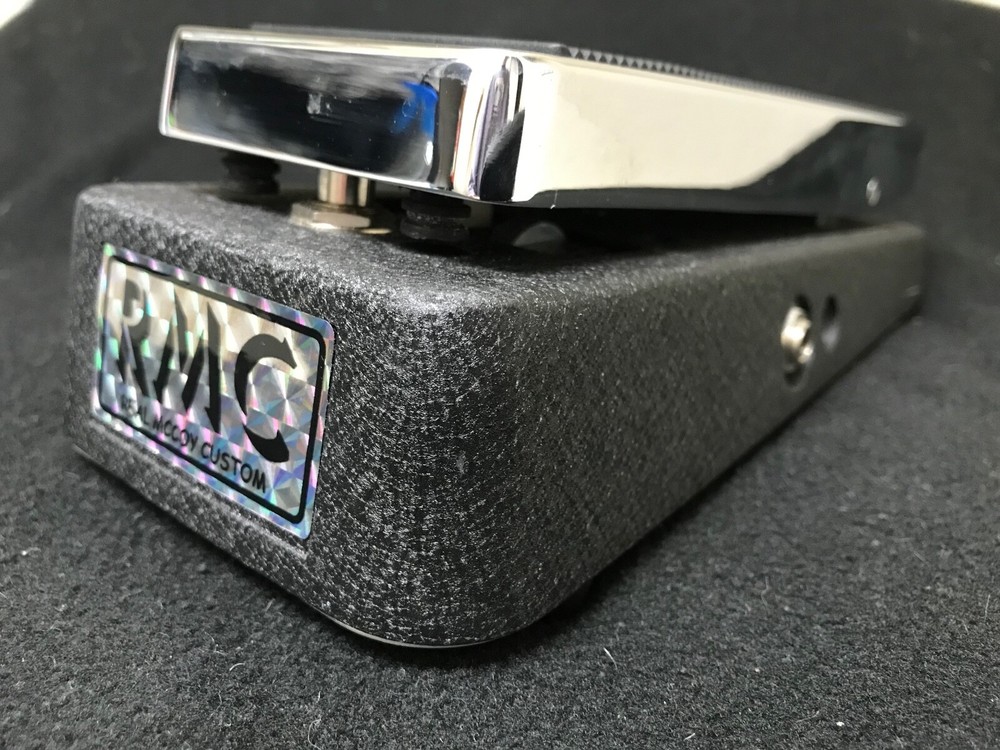 GigRig G2 Custom Guitar Pedal Board, 13 pedals/components, Schmidt Array w/Lid