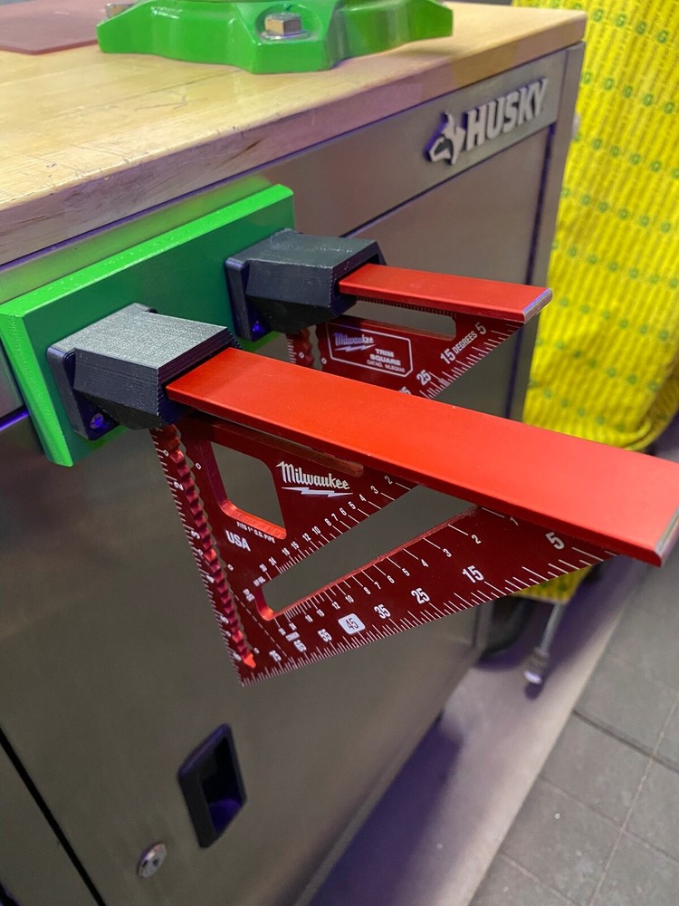 SPEED SQUARE HOLDER