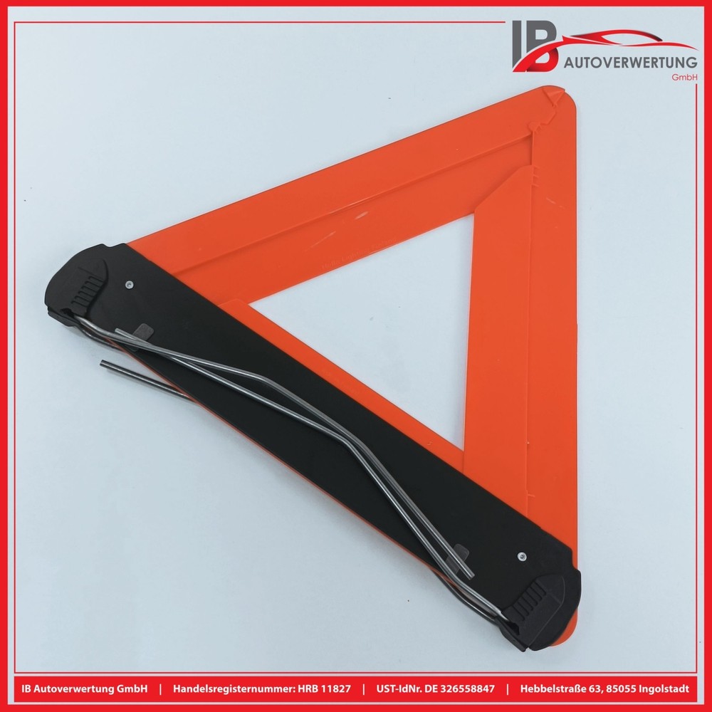 VOLVO V50 (MW) 2.4 warning triangle breakdown triangle GENUINE