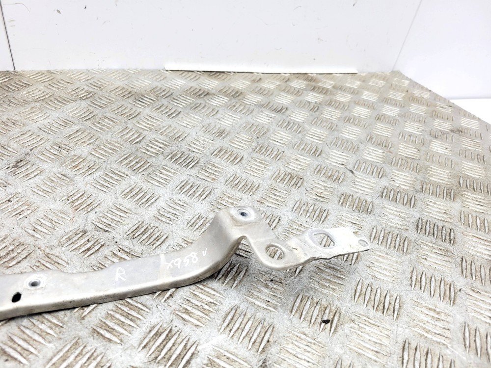 AUDI A6 C7 2012 FRONT RIGHT BUMPER BRACKET MOUNT SUPPORT 4G0807592