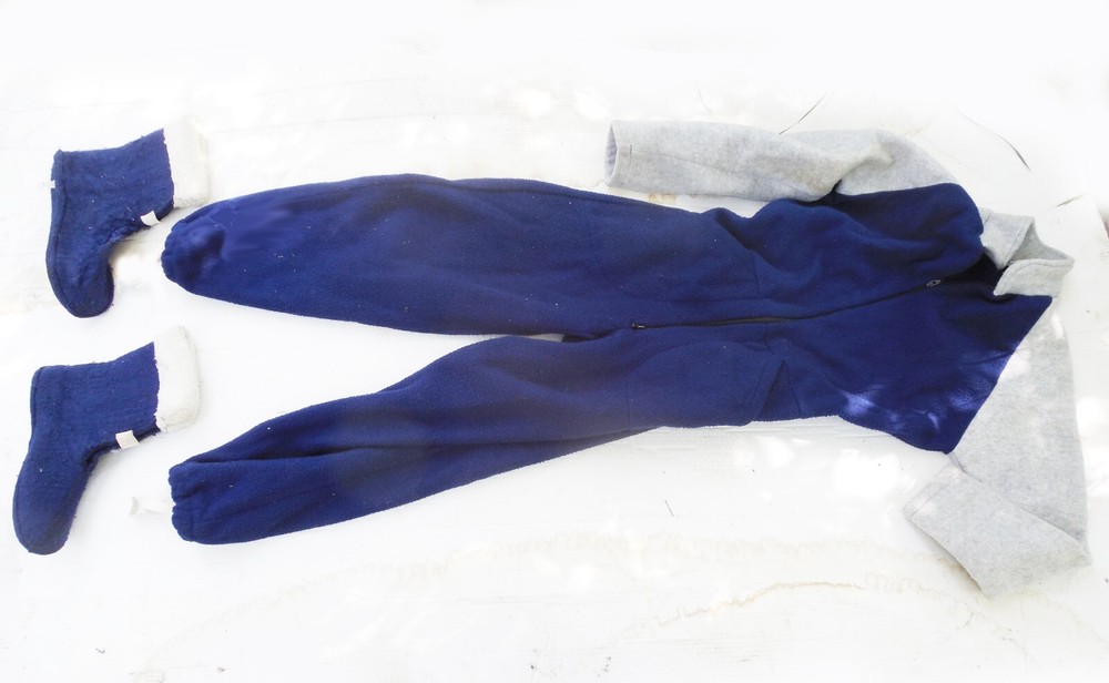 OSS DRYSUIT UNDERGARMENTS PLUS BOOTIES- SIZE MEDIUM