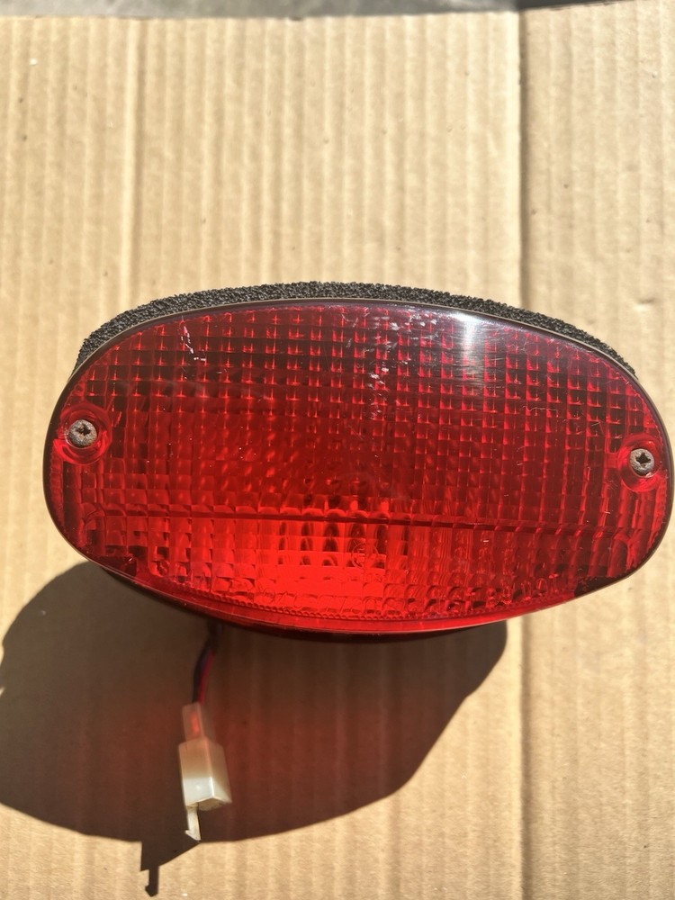 YAMAHA THUNDERCAT Rear Light.
