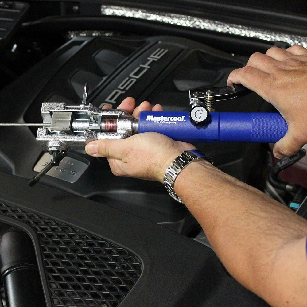 Mastercool 72475 Universal Hydraulic Flaring Tool Set with Tube Cutter