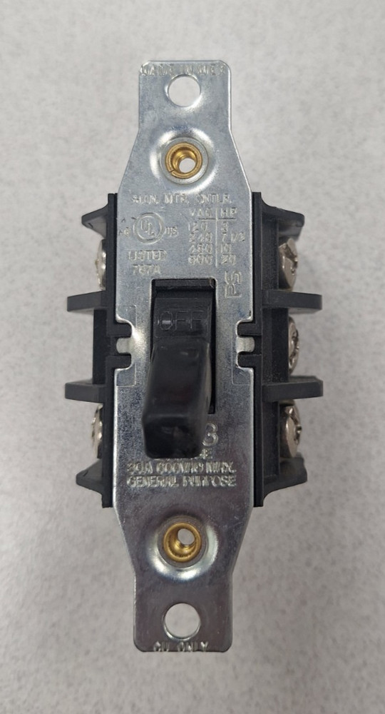 7803, Manual Motor Controller 3 Pole 3 Phase 30A 600V 20HP