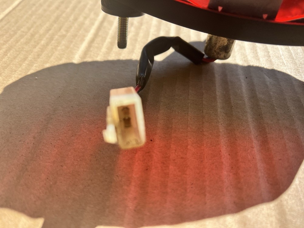 YAMAHA THUNDERCAT Rear Light.