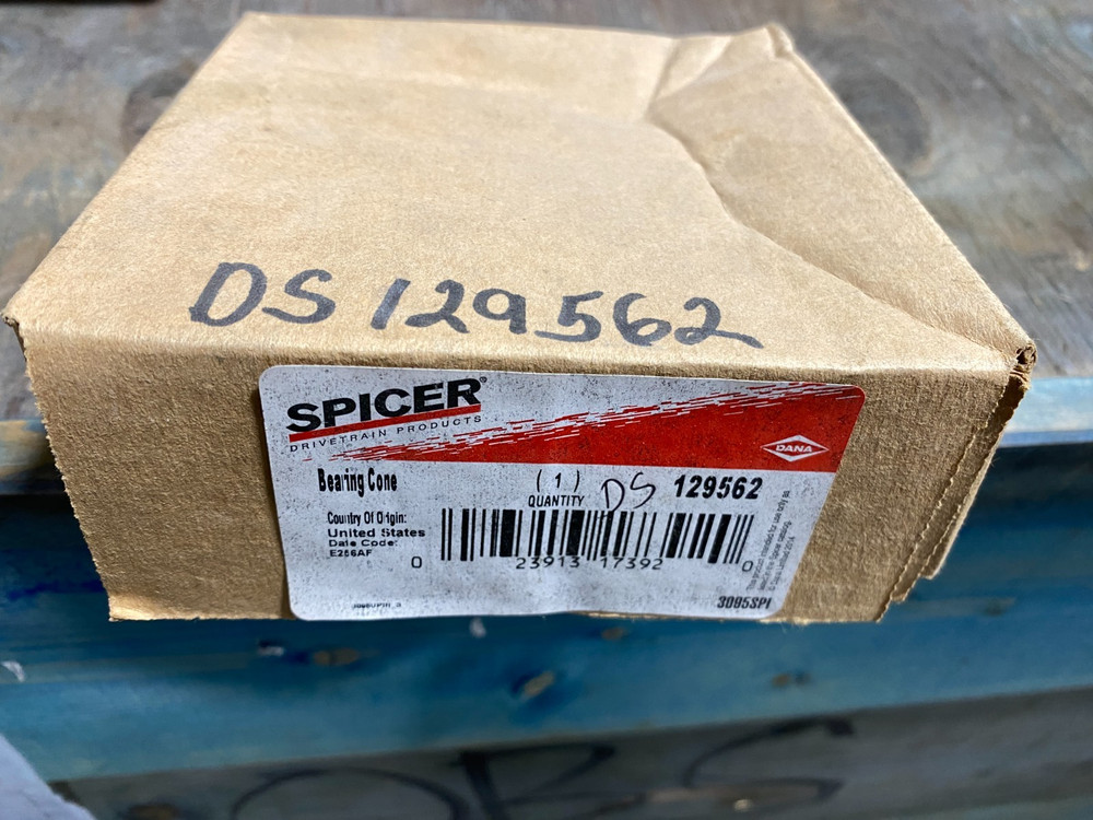 129562 Spicer Dana Bearing Cone New in Box