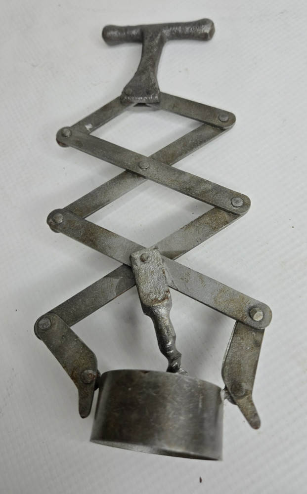 Vintage ZigZag Cork Screw in nice gift box