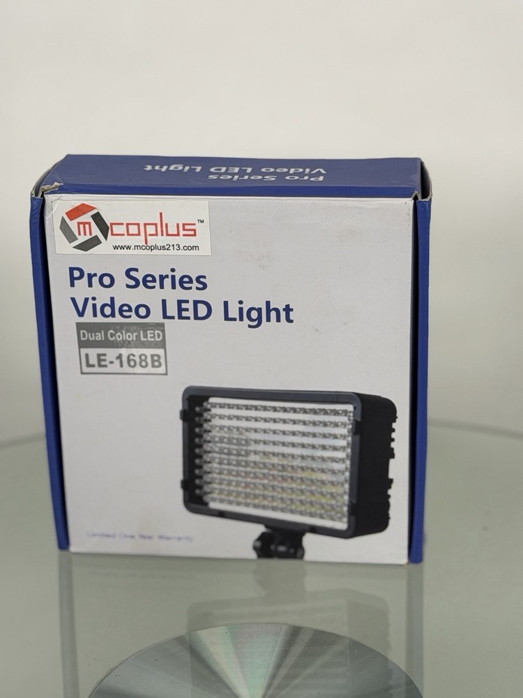 MCOPLUS LE-130A PRO SERIES VIDEO LED LIGHT - Camera LED Light