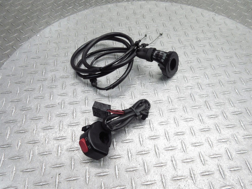 2007 05-12 Triumph Sprint ST 1050 Right Handlebar Switch Throttle Control Cable