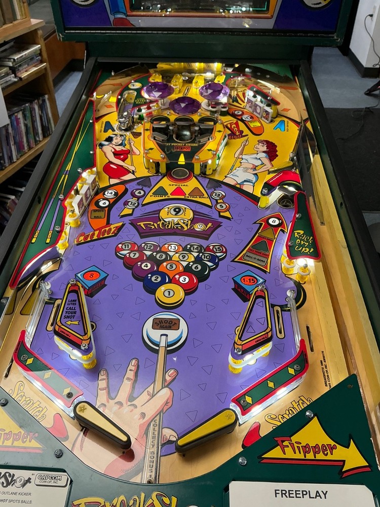 Refurbished Capcom Breakshot Pinball Machine Pool Themed