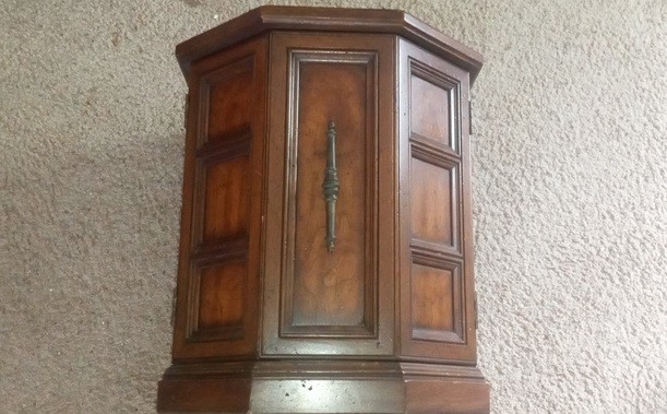 Accent Octagon shaped Table Vintage