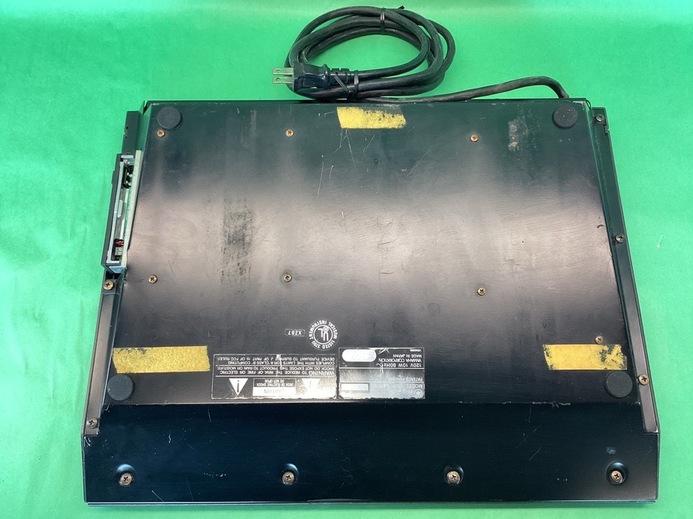 Yamaha QX3 3.5” Floppy Disk Digital Sequencer Recorder - POWERS ON - UNTESTED