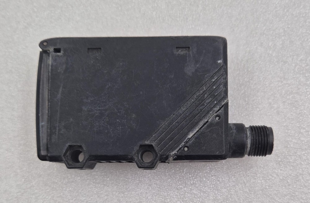 OMRON E3G-R17-G Photoelectric Switch Sensor