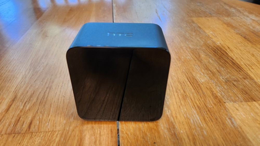 HTC Vive Base Station, Black - 2PR8100 - READ DESCRIPTION