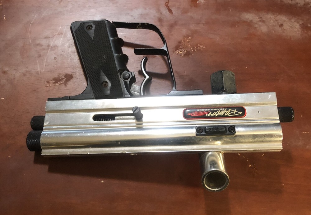 Vintage RAPTER SILVER EAGLE PAINT BALL GUN