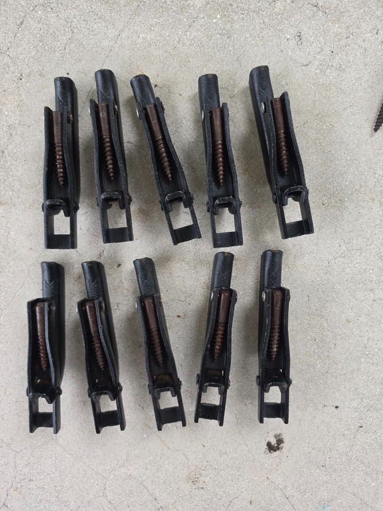 tree steps, 2 different kinds (10 qty folding, 4 qty fixed), selling as a set