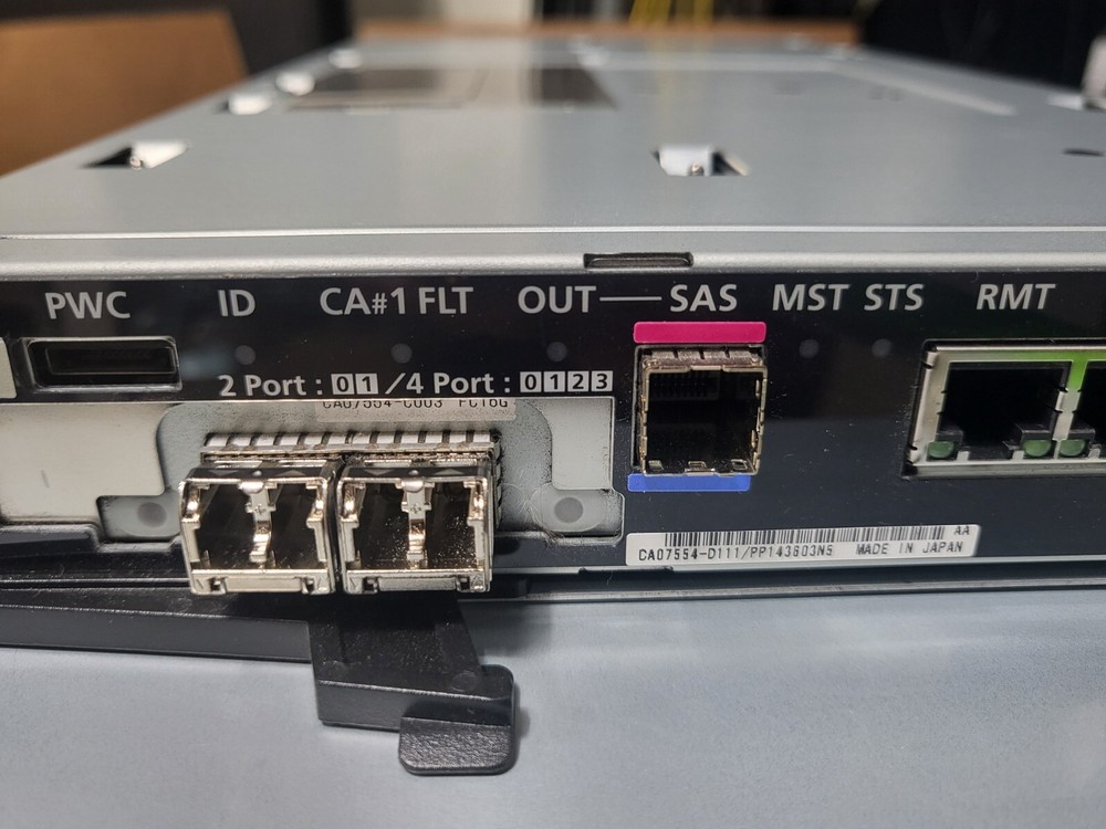 Fujitsu Eternus DX100 S3