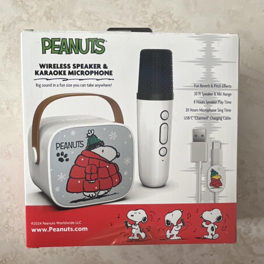 Peanuts Wireless Karaoke Microphone Speaker Bluetooth Snoopy Design White Red