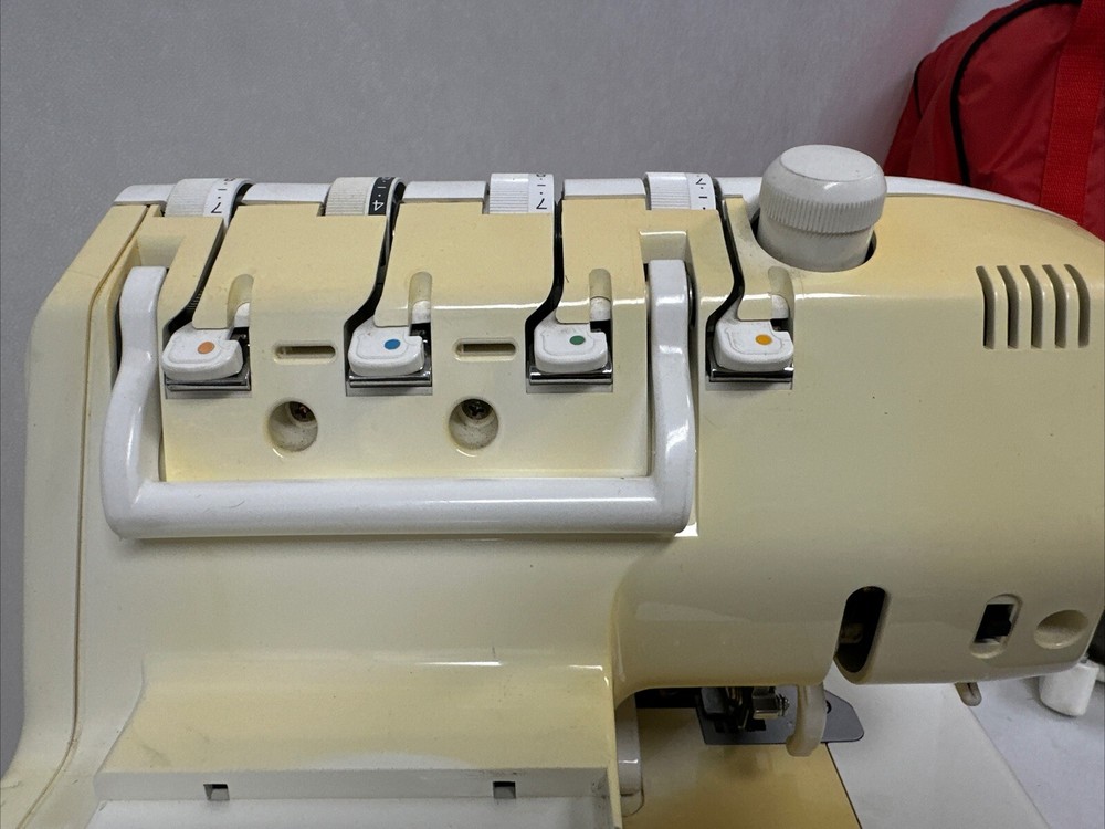 Bernina Overlocker Sewing Machine 1100DA , 230V , NO Cable